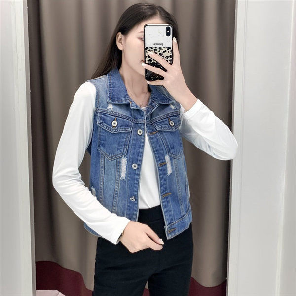 Női farmermellény szakadt motívumokkal