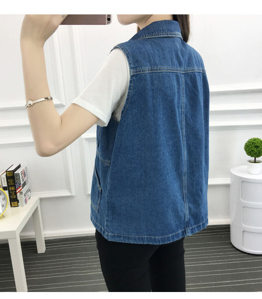 Trumpa ir vidutinio ilgio džinsinė liemenė