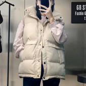 Ženski prsluk s visokim ovratnikom i džepom