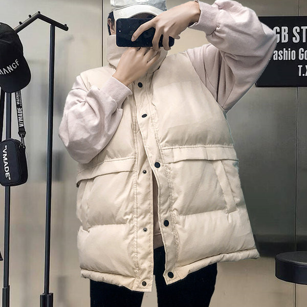 Ženski prsluk s visokim ovratnikom i džepom