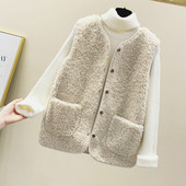 Ženski plišani prsluk s gumbima i džepom