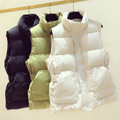 Tvirta moteriška liemenė su užtrauktuku