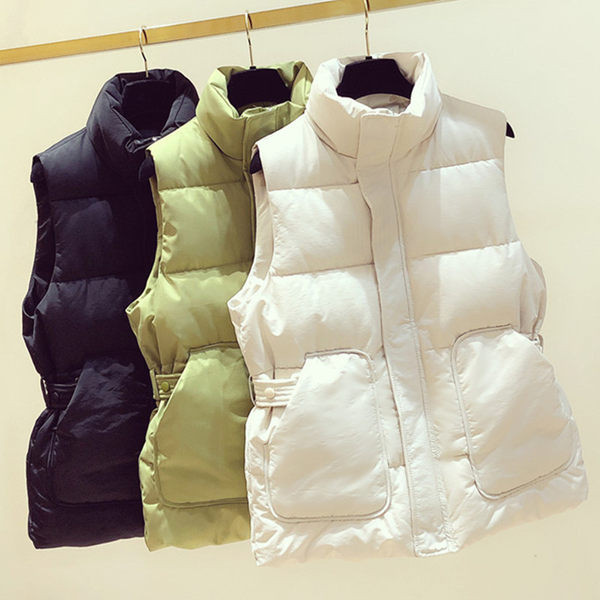 Tvirta moteriška liemenė su užtrauktuku