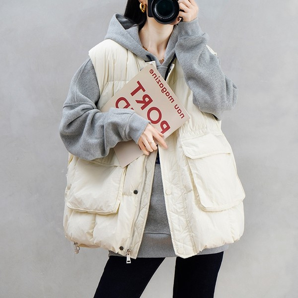 Vesta larga de dama cu buzunar, fermoar si nasturi