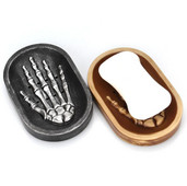 „Creative Skeleton Skull Hand“ praktiška muilo indų dėžutės laikiklio derva, skirta dušo laikymui.