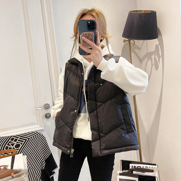 Moteriška laisvalaikio liemenė su užtrauktuku