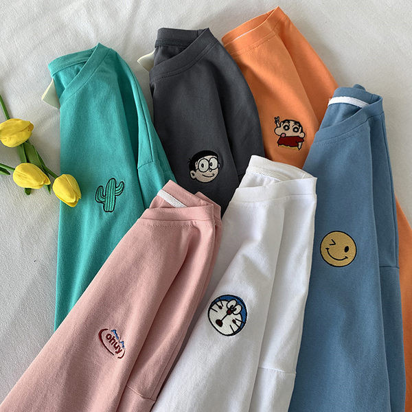 Férfi blúz hosszú ujjal és hímzéssel