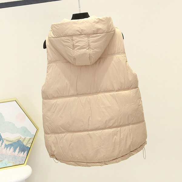 Gombos és cipzáros női mellény