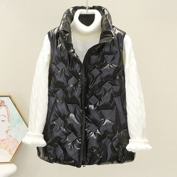 Női mellény kapucnival és zsebbel, két színben