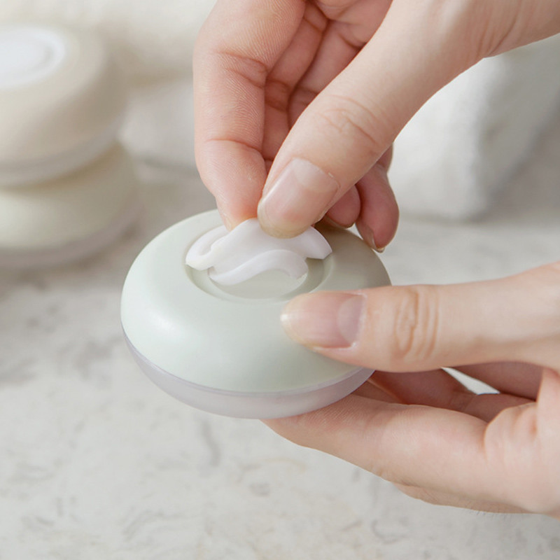 4 vnt./komplektas Nešiojamas apvalios emulsijos laikymo dėžutės rinkinys Kelioninis stumdomas rankų plovimo muilas, skysto butelio tvarkyklės dozatoriaus talpykla