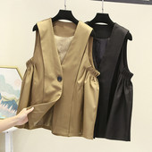 Vesta eleganta de dama cu nasturi si decolteu in V