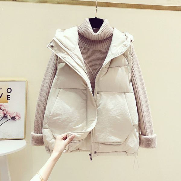 Moteriška liemenė su gobtuvu ir kaklaraiščiais