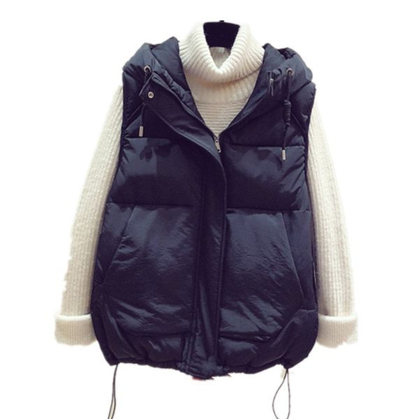 Moteriška liemenė su gobtuvu ir kaklaraiščiais