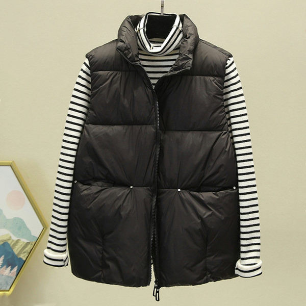 Ležeran ženski prsluk s patentnim zatvaračem i džepom