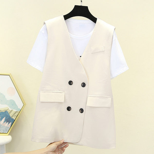 Elegantiška moteriška liemenė su sagomis