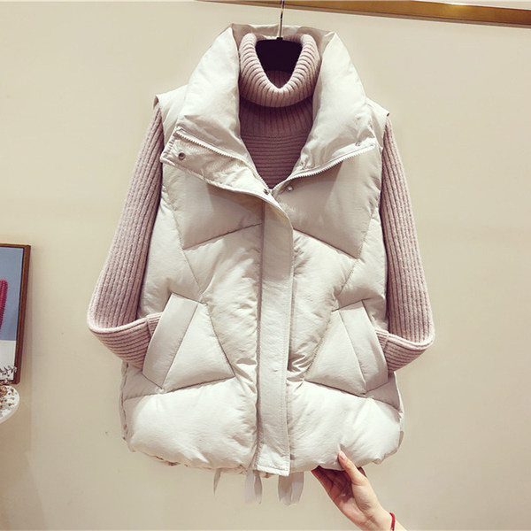 Moteriška laisvalaikio vidutinio ilgio liemenė