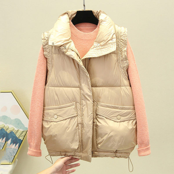 Vestă de damă cu guler înalt și cravate