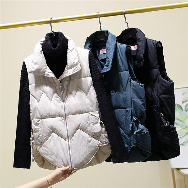 Moteriška liemenė su užtrauktuku ir aukštu liemeniu