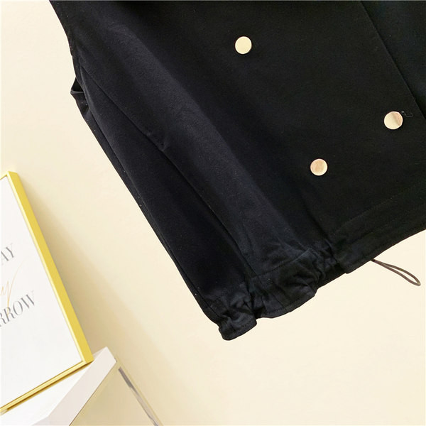 Női alkalmi V-nyakú mellény, gombos rögzítéssel