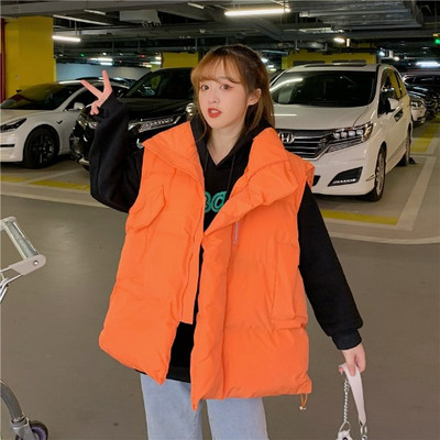 Laisvalaikio moteriška liemenė aukšta apykakle – platus modelis