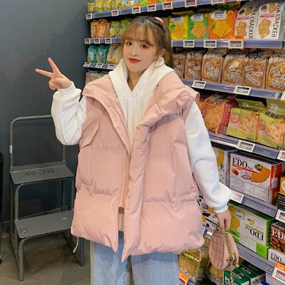 Laisvalaikio moteriška liemenė aukšta apykakle – platus modelis