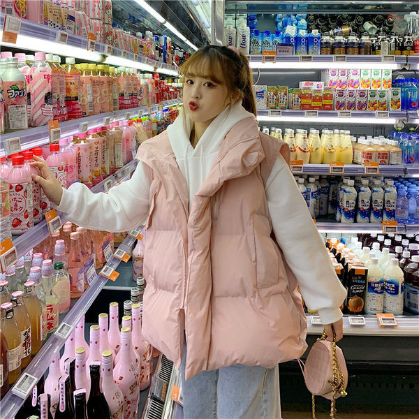 Laisvalaikio moteriška liemenė aukšta apykakle – platus modelis