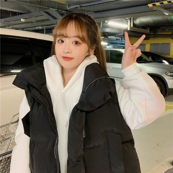 Laisvalaikio moteriška liemenė aukšta apykakle – platus modelis