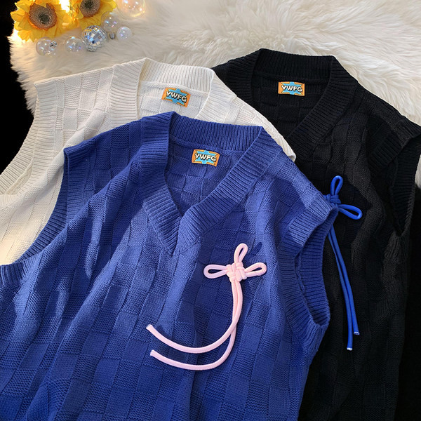 Új modell női kötött mellény hegyes nyakkivágással