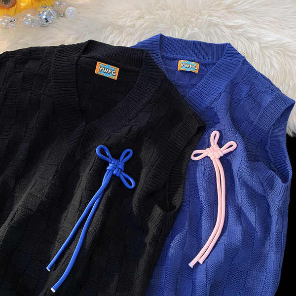 Új modell női kötött mellény hegyes nyakkivágással