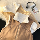 Vesta de dama cu captuseala si imprimeu