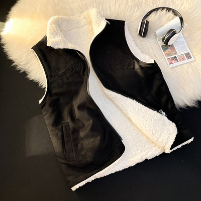 Vesta de dama cu captuseala si imprimeu