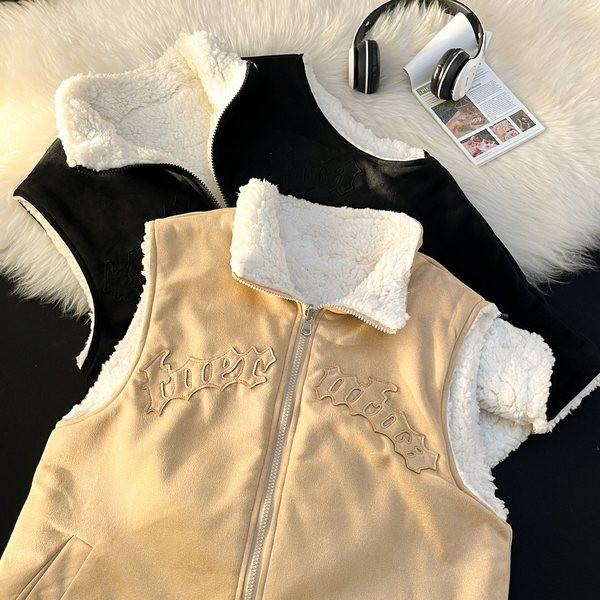 Vesta de dama cu captuseala si imprimeu