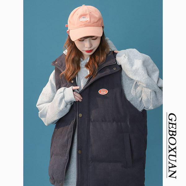 Vesta de dama model lat cu fermoar si nasturi