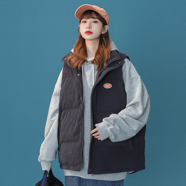 Vesta de dama model lat cu fermoar si nasturi