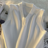 Vestă de damă cu decolteu în V