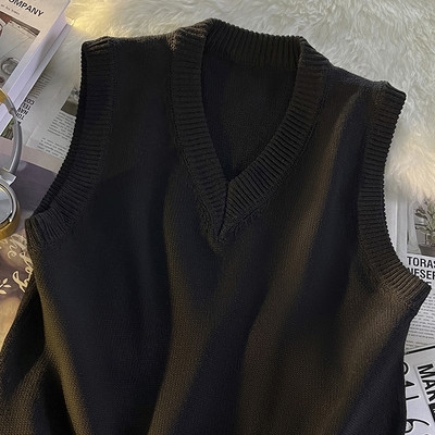 Vestă de damă cu decolteu în V