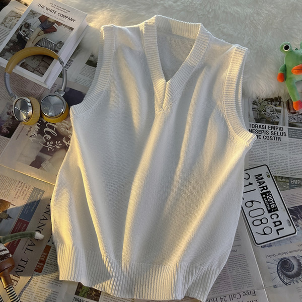 Vestă de damă cu decolteu în V