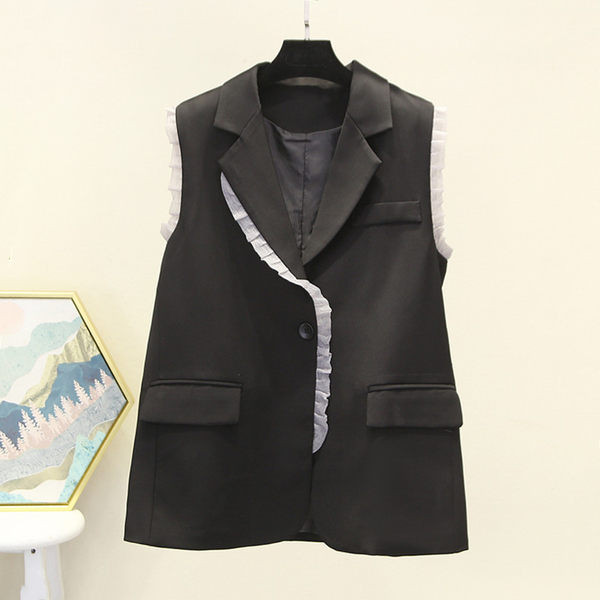 Elegantan ženski prsluk sa džepom i špicastim izrezom