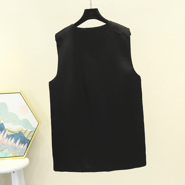 Vesta eleganta de dama cu broderie