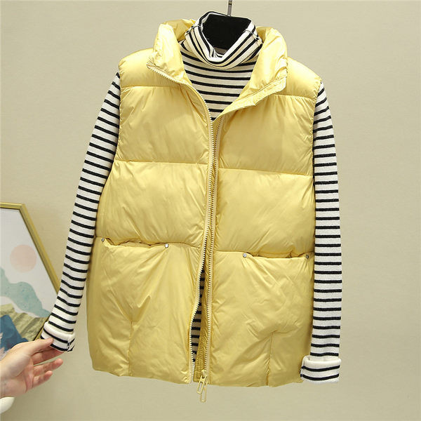 Női mellény kövekkel és zsebbel