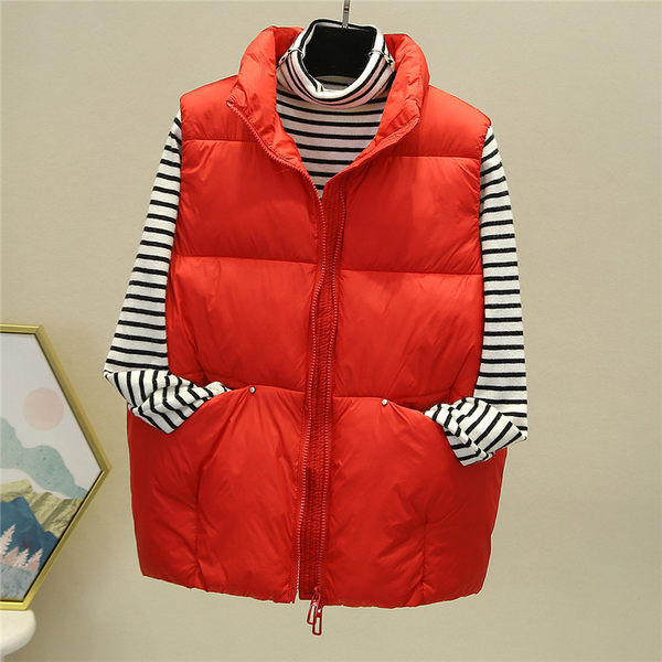 Női mellény kövekkel és zsebbel