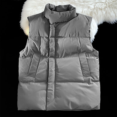 Moteriška liemenė su užtrauktuku ir apykakle