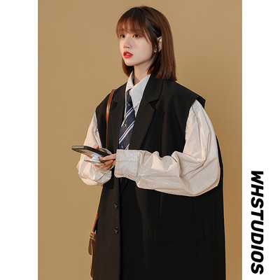 Φαρδύ μοντέλο γυναικείου γιλέκου