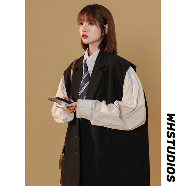 Φαρδύ μοντέλο γυναικείου γιλέκου