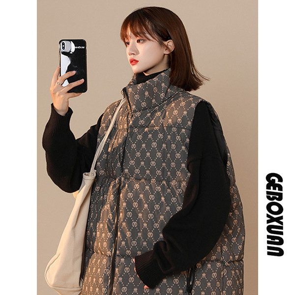 Moteriška laisvalaikio liemenė su raštu ir pamušalu