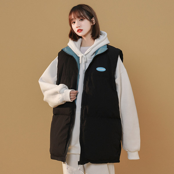 Ženski široki prsluk s kragnom i patentnim zatvaračem