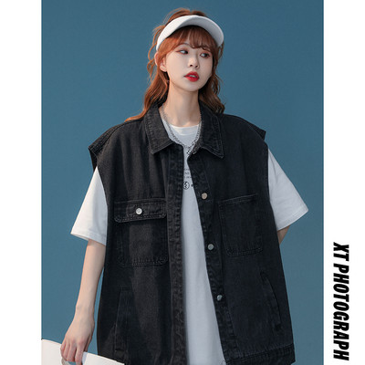 Farmer alkalmi mellény gombokkal és zsebbel