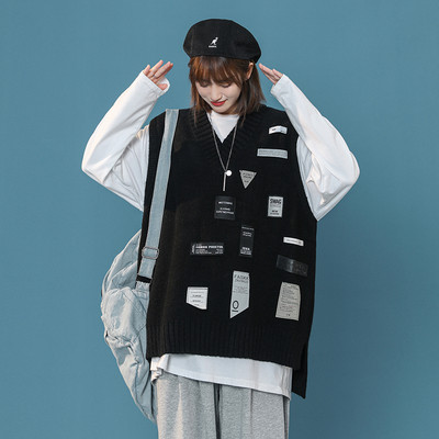 Moteriška vintažinė liemenė su V formos iškirpte