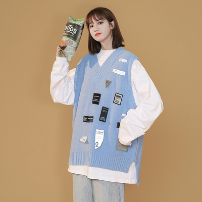 Moteriška vintažinė liemenė su V formos iškirpte