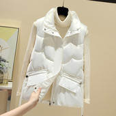 Párnázott női mellény cipzárral és zsebbel